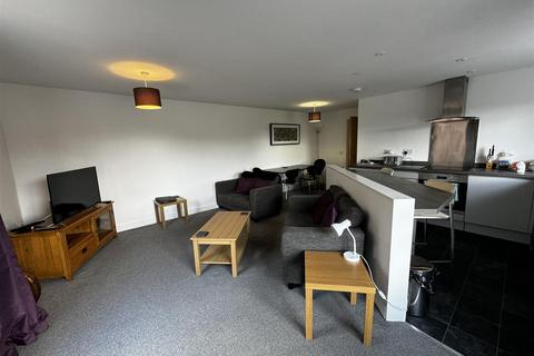 2 bedroom apartment to rent, Kepier Crescent, Durham