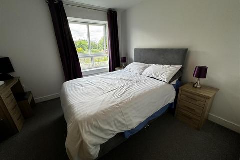 2 bedroom apartment to rent, Kepier Crescent, Durham