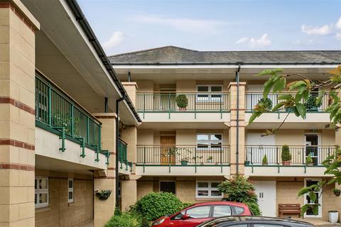 2 bedroom retirement property for sale, Townsend Court, Malmesbury