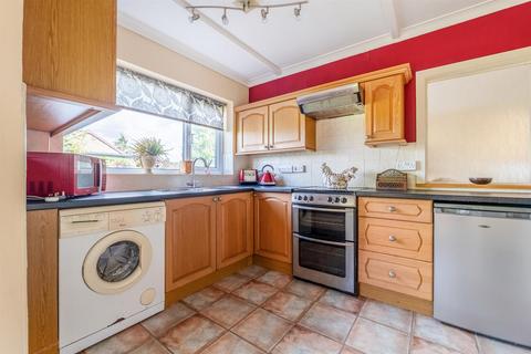 3 bedroom semi-detached house for sale, Manor Farm Road, Tredington, Shipston-On-Stour