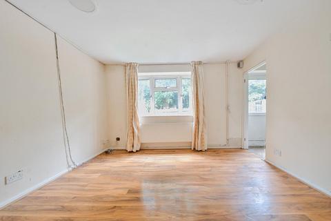 undefined, Robb Road, Stanmore HA7