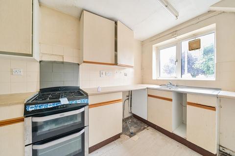 undefined, Robb Road, Stanmore HA7