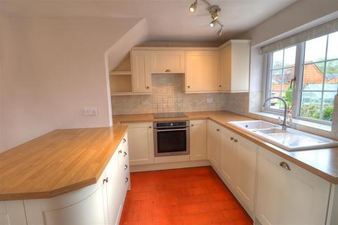 3 bedroom semi-detached house to rent, Kersoe, Pershore