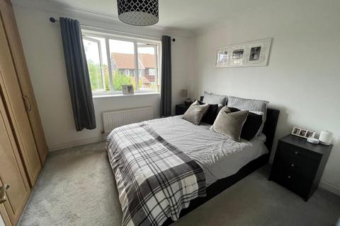 70 Carters Close, Stevenage, SG2 9QA
