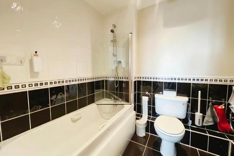 1 bedroom apartment for sale, Triumph House, Manor House Drive, Coventry, CV1 2EA