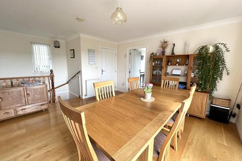 39 Gwealhellis Warren, Helston, TR13 8PQ