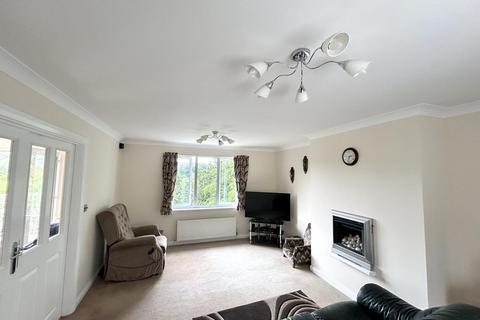39 Gwealhellis Warren, Helston, TR13 8PQ