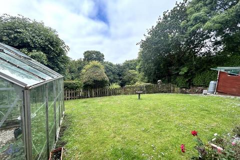 39 Gwealhellis Warren, Helston, TR13 8PQ