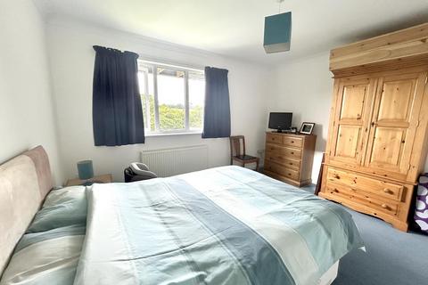 39 Gwealhellis Warren, Helston, TR13 8PQ