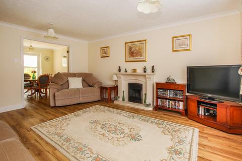 4 bedroom detached house for sale, Tilsworth Road, Stanbridge, Leighton Buzzard