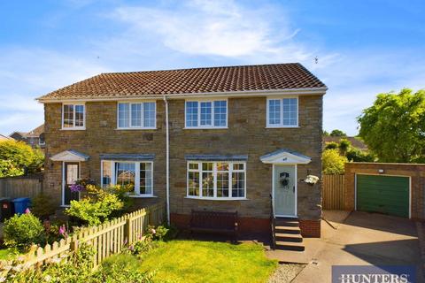 48 Abbots Garth, Seamer, Scarborough, YO12 4QN