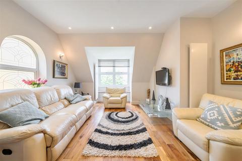 2 bedroom property for sale, Willesden Lane, London, NW6