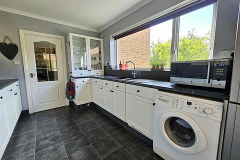 37 Belfield Road, Etwall, Derby, DE65 6JN