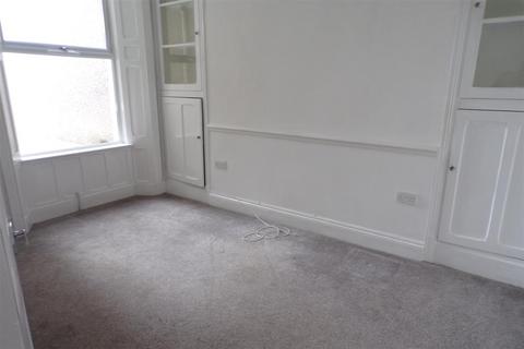 3 bedroom terraced house to rent, Nevill Street, Llanelli