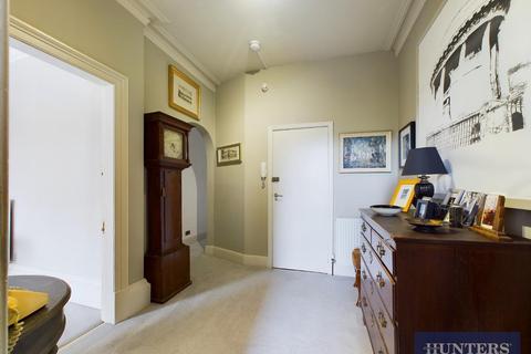 2 bedroom house for sale, Prince Of Wales Terrace, Scarborough