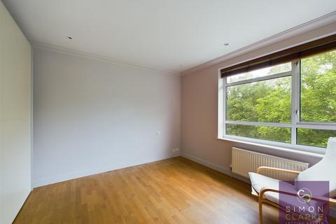 2 bedroom apartment to rent, Lyonsdown Road, New Barnet, EN5