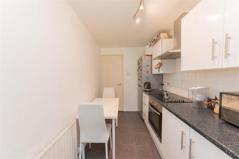 1 bedroom flat for sale, Woodburn Close, Hendon