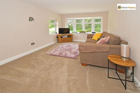 Hillside Breach Lane, Tean, Stoke-on-trent, ST10 4JL