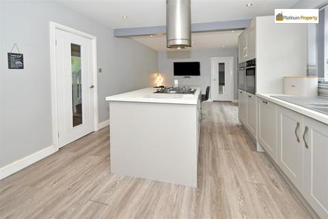 Hillside Breach Lane, Tean, Stoke-on-trent, ST10 4JL