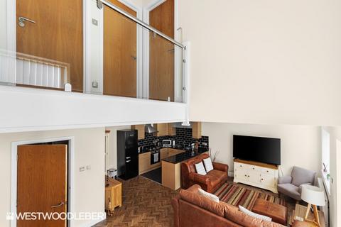 2 bedroom flat for sale, Isabel Court, Hoddesdon EN11