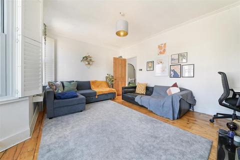 1 bedroom flat for sale, Dryden Road, Wimbledon SW19