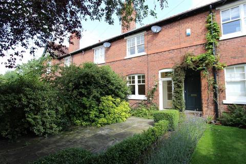 2 bedroom terraced house to rent, South Terrace, Alderley Edge