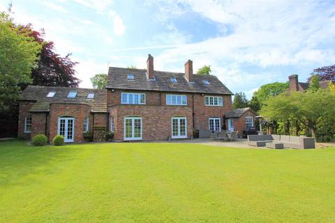 6 bedroom detached house to rent, Hough Lane, Wilmslow