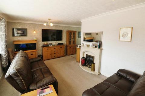 3 bedroom detached bungalow for sale, Rowan Drive, Barnsley