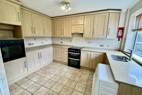 4 bedroom chalet for sale, Kingston Way, Seaford