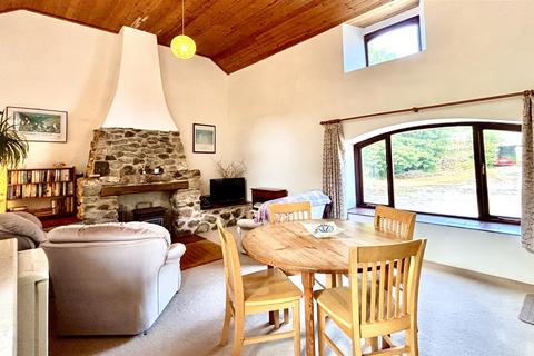 2 bedroom cottage for sale, Llangloffan Farm, Castle Morris, Haverfordwest