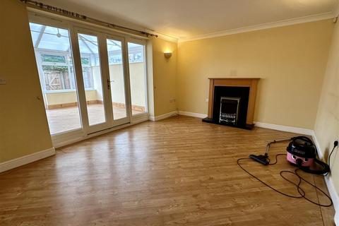 11 Abbey Mews, Alcester, B49 5BY