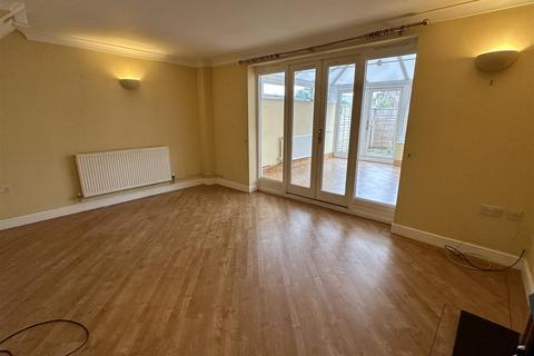 11 Abbey Mews, Alcester, B49 5BY