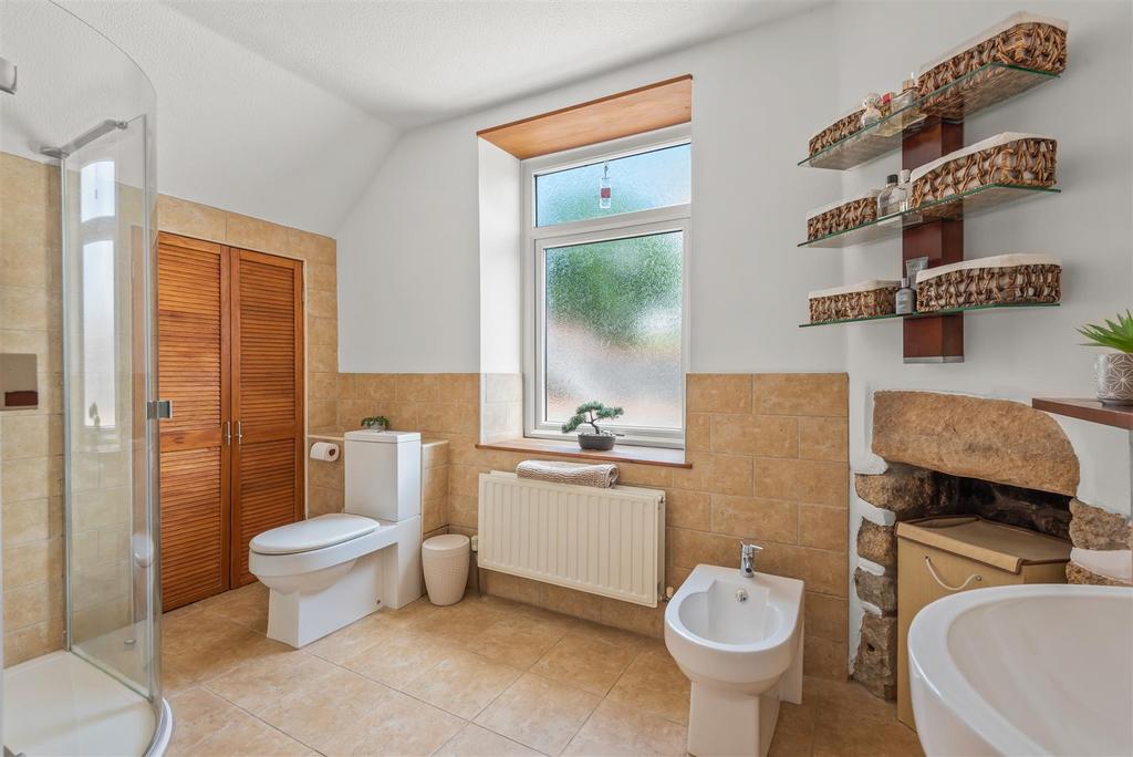 Farmhouse, Bathroom