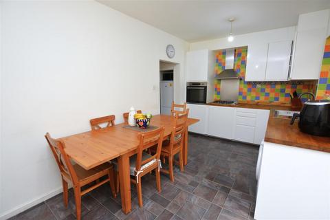 3 bedroom end of terrace house for sale, Lewis Road, Mitcham CR4