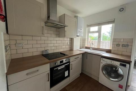 1 bedroom maisonette to rent, Connell Crescent, London