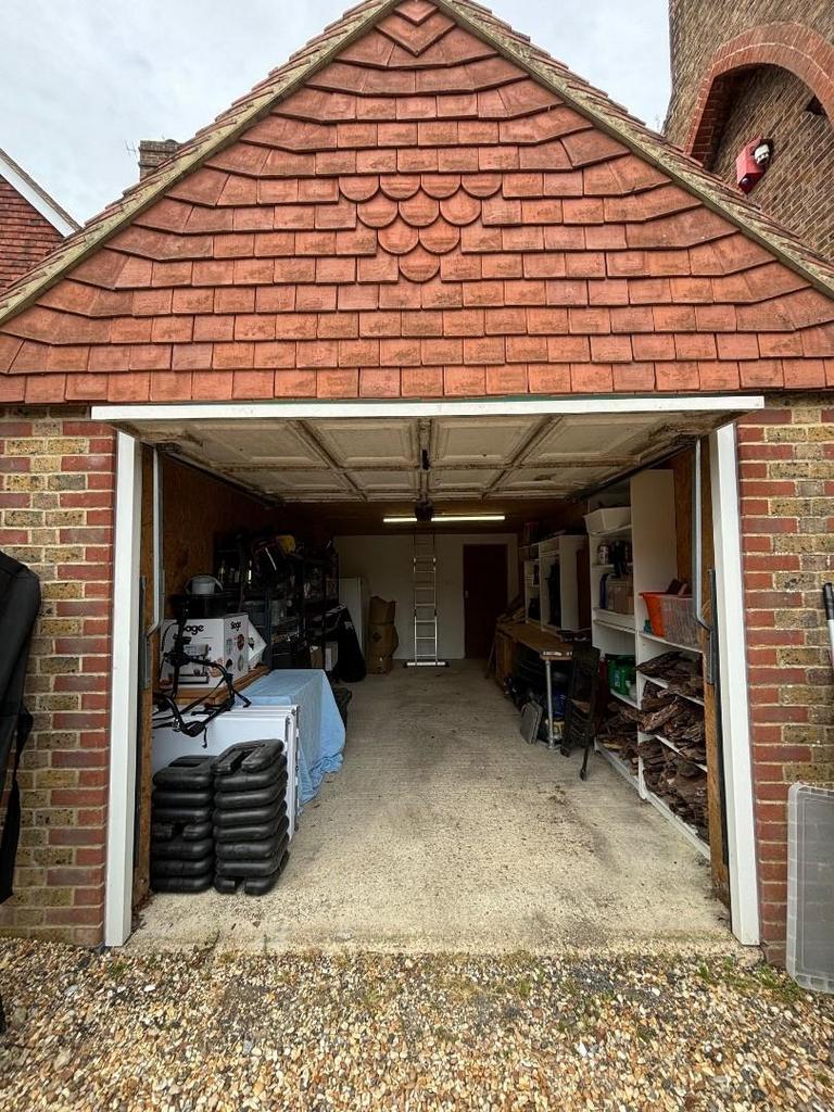 Garage.jpg