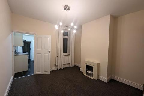 3 bedroom terraced house to rent, Jenkins Street, Stoke-On-Trent