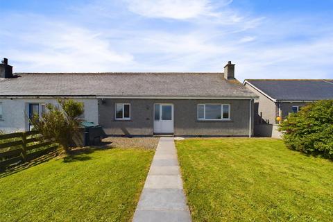 3 bedroom semi-detached bungalow for sale, 16 Burnside, Flotta, Orkney, KW16 3NP