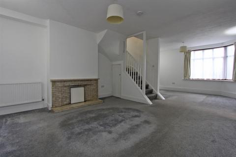 2 bedroom semi-detached house to rent, Banstead