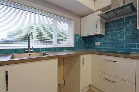 2 bedroom semi-detached house to rent, Banstead