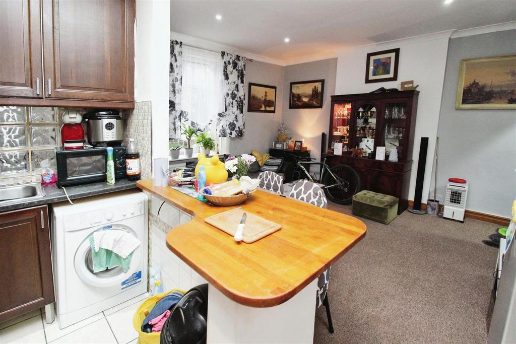 Kitchen/Living Room