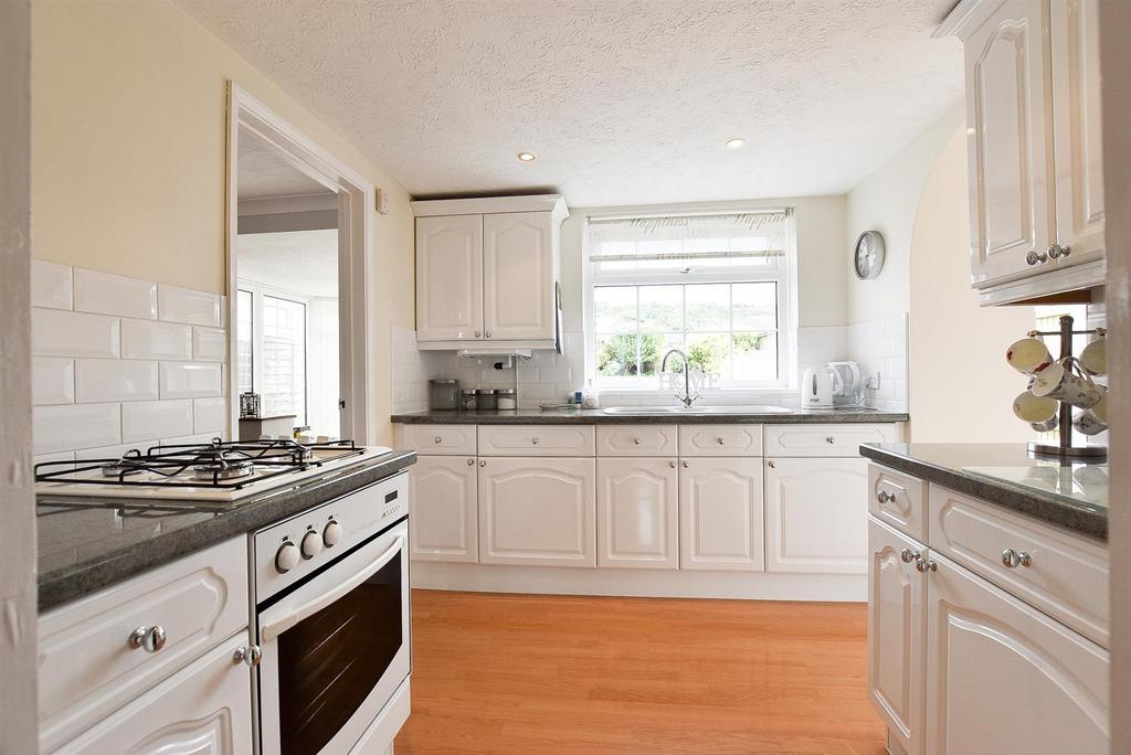 ## Kitchen.jpg