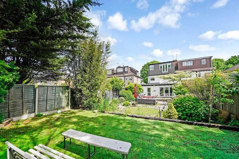 3 bedroom semi-detached house to rent, Larkshall Road, London E4