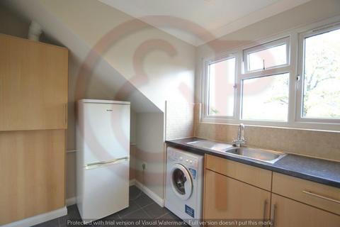 1 bedroom flat to rent, Lynton Road, West Acton, W3