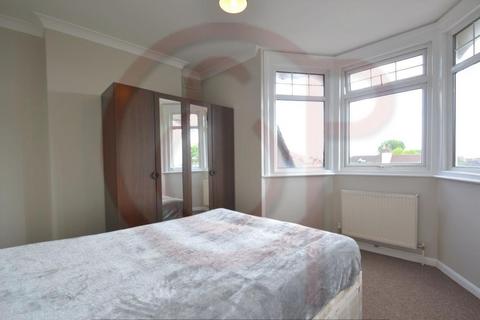 1 bedroom flat to rent, Lynton Road, West Acton, W3