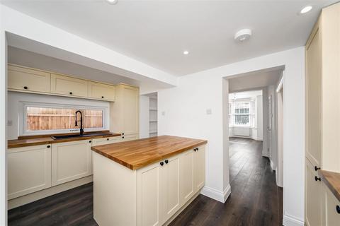 17 Springfield Road, Chingford, London, E4 7DJ