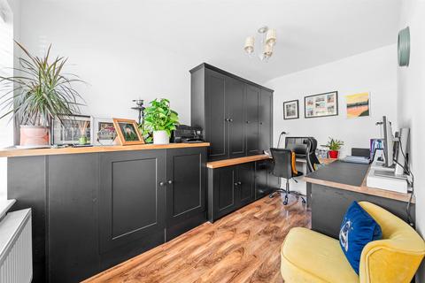 14 Warren Avenue, Bromley, BR1 4BS