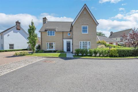 4 bedroom detached house for sale, Chapel Farm Close, Gislingham