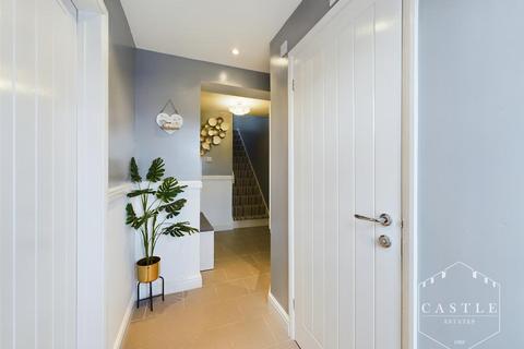 1 Aster Way, Burbage, Hinckley, LE10 2UQ