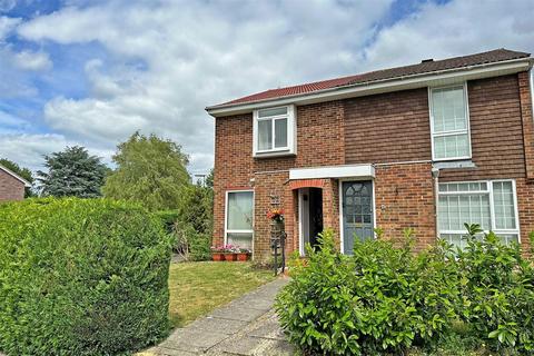 3 bedroom semi-detached house for sale, Kingfisher Drive, Redhill